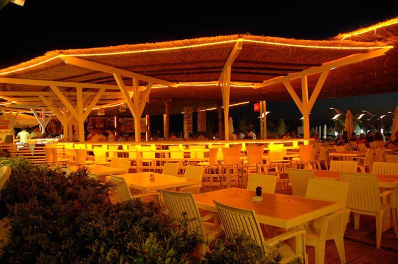 Vela Hotel Restaurant Golem  Exteriér fotografie