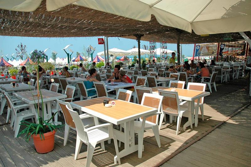 Vela Hotel Restaurant Golem  Exteriér fotografie